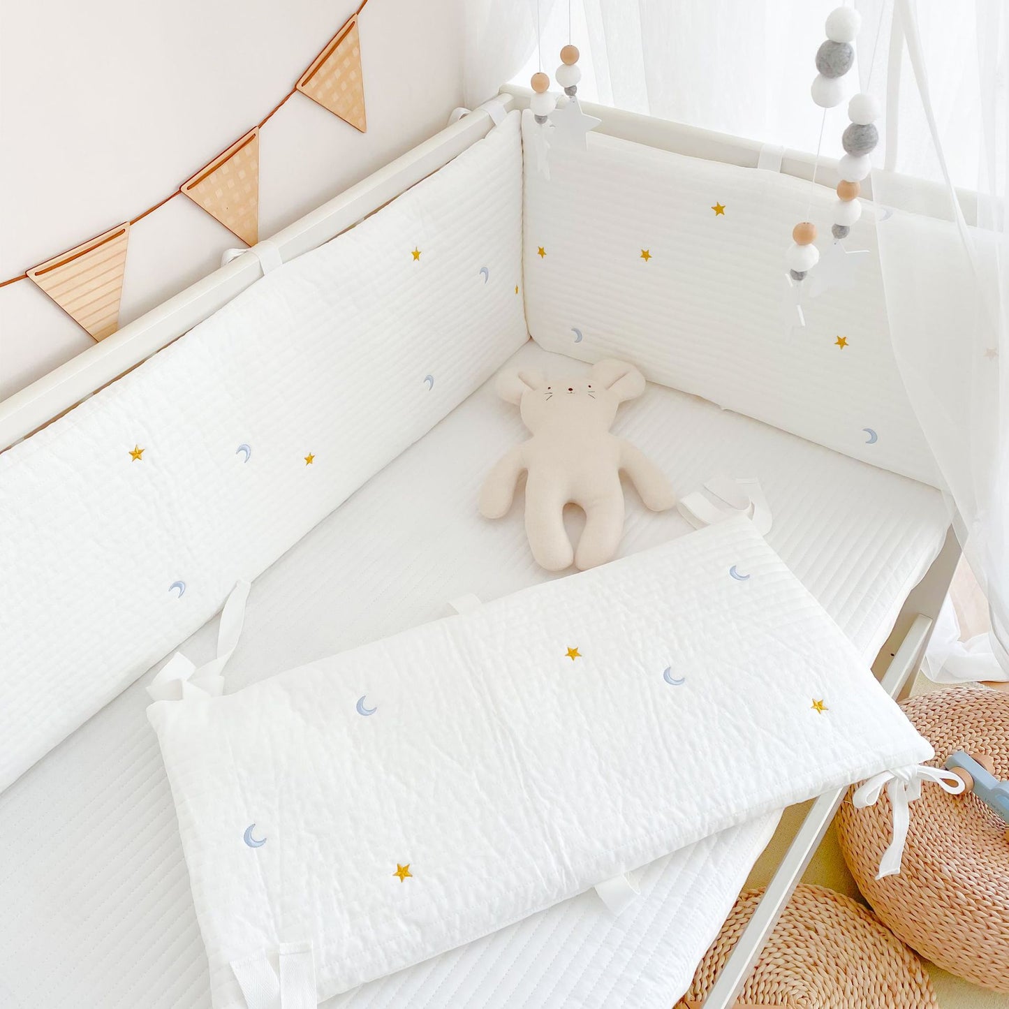 Removable and Washable Cotton Bed Stop Bedding