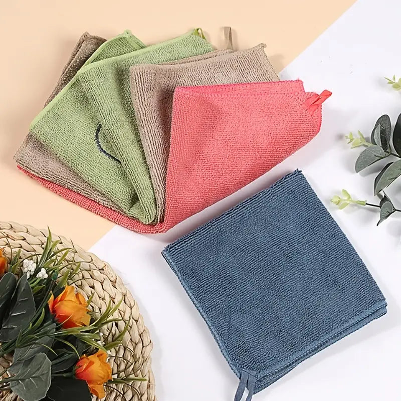 Coral Velvet Dishwashing Cloth for Table Cleaning (1pc)